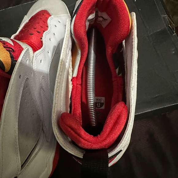 Jordan size 12. Still in good condition - Picture 5 of 6